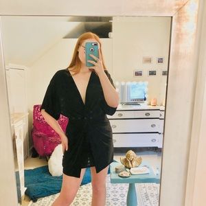 Short sleeve plunge neck mini dress